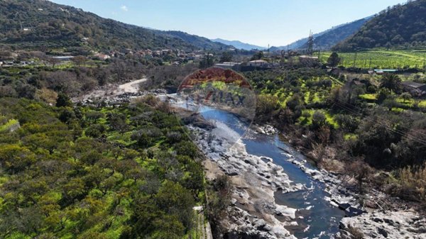 terreno agricolo in vendita a Francavilla di Sicilia