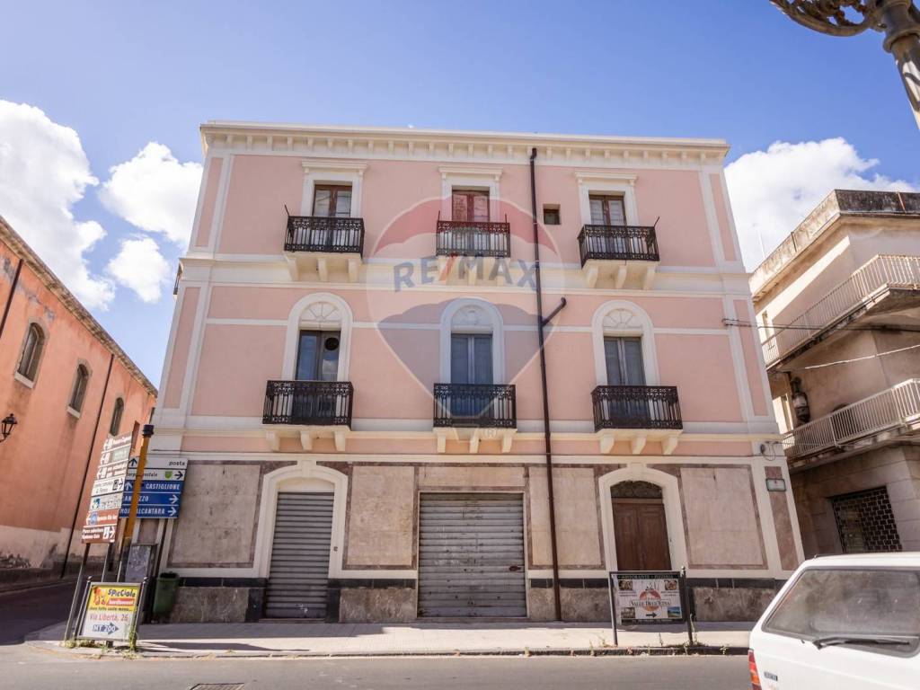 casa indipendente in vendita a Francavilla di Sicilia
