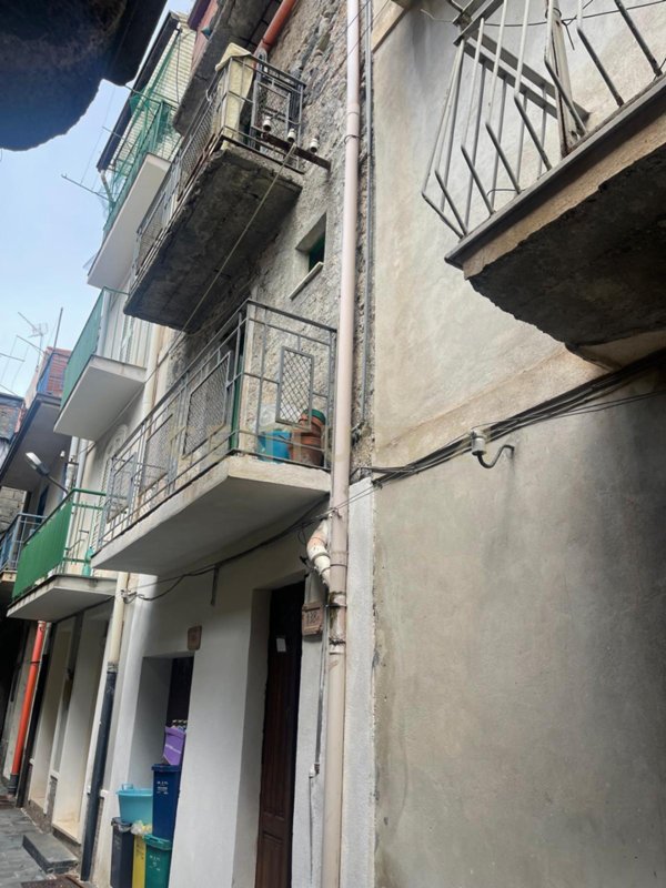 casa indipendente in vendita a Francavilla di Sicilia