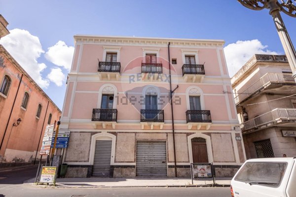 casa indipendente in vendita a Francavilla di Sicilia