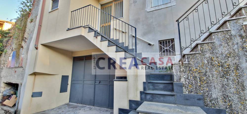 casa indipendente in vendita a Francavilla di Sicilia