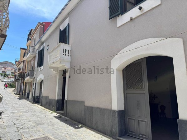 casa indipendente in vendita a Francavilla di Sicilia
