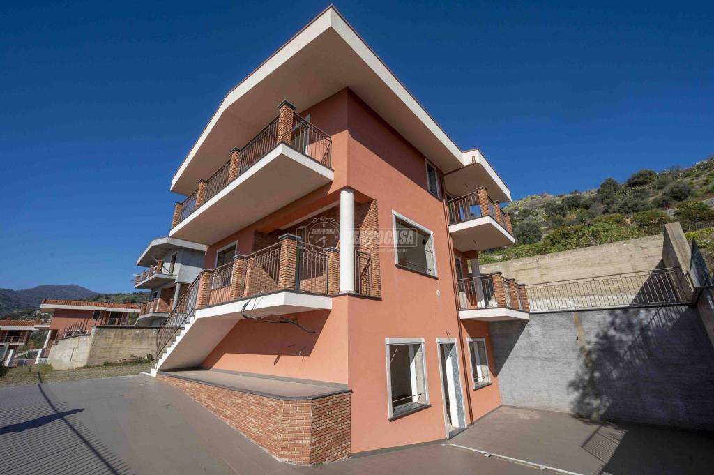 casa indipendente in vendita a Furci Siculo