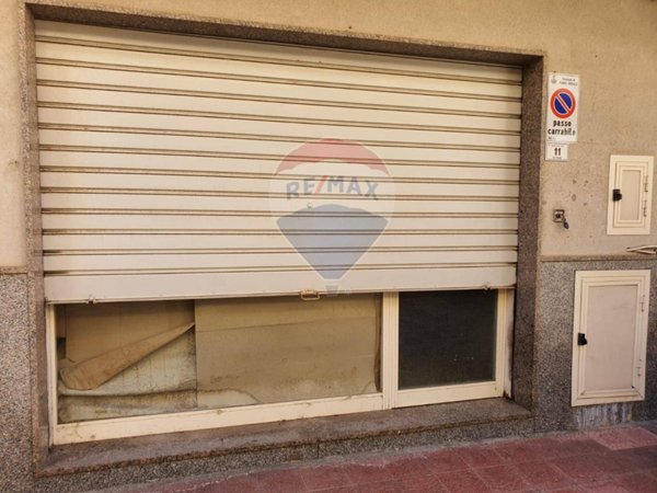 locale di sgombero in vendita a Furci Siculo