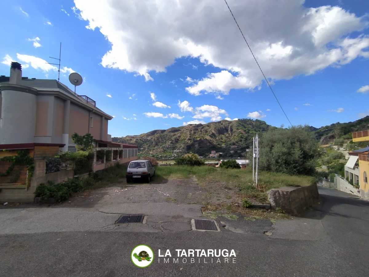 casa indipendente in vendita a Furci Siculo in zona Calcare
