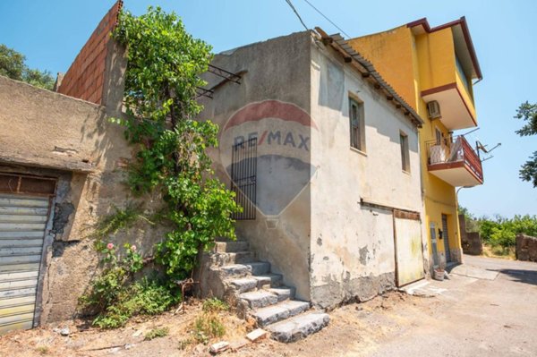 casa indipendente in vendita a Furci Siculo in zona Grotte