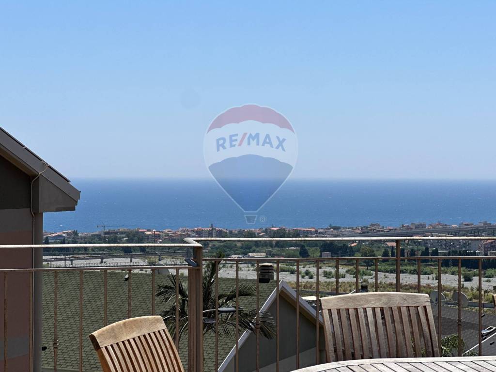 casa indipendente in vendita a Furci Siculo in zona Grotte