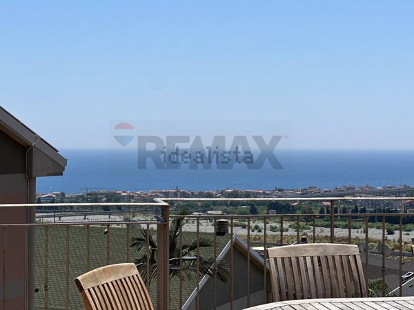 casa indipendente in vendita a Furci Siculo in zona Grotte