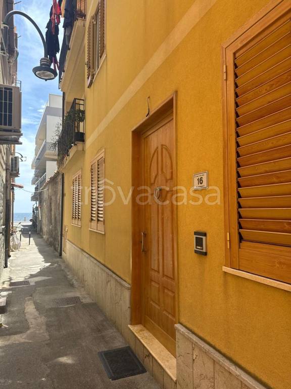 appartamento in vendita a Furci Siculo