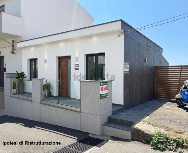 casa indipendente in vendita a Furci Siculo in zona Grotte
