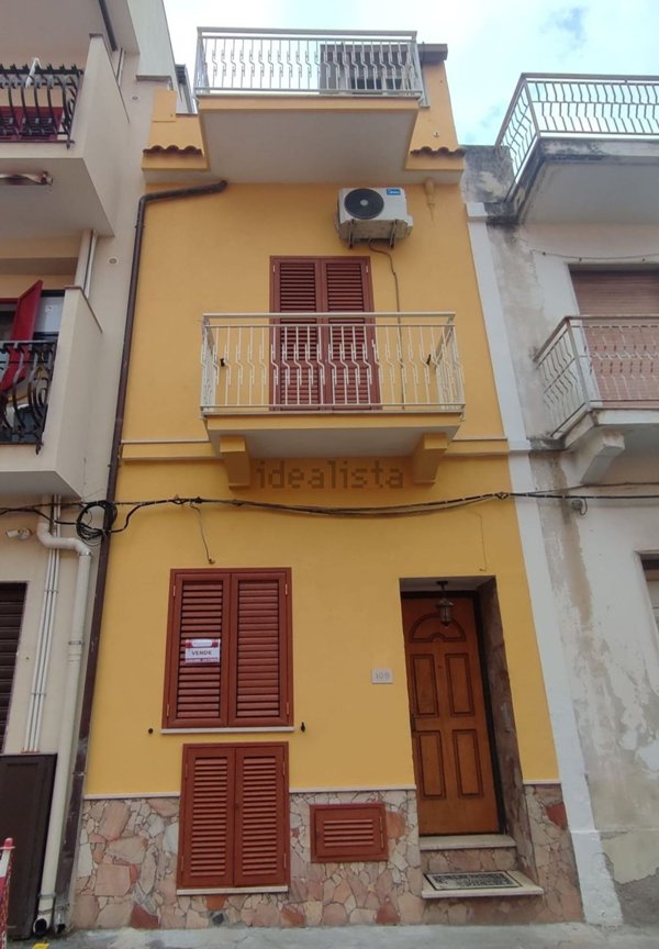 casa indipendente in vendita a Furci Siculo