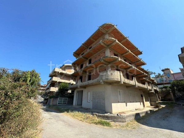 casa indipendente in vendita a Furnari