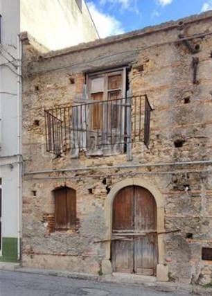 casa indipendente in vendita a Furnari