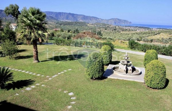 casa indipendente in vendita a Furnari