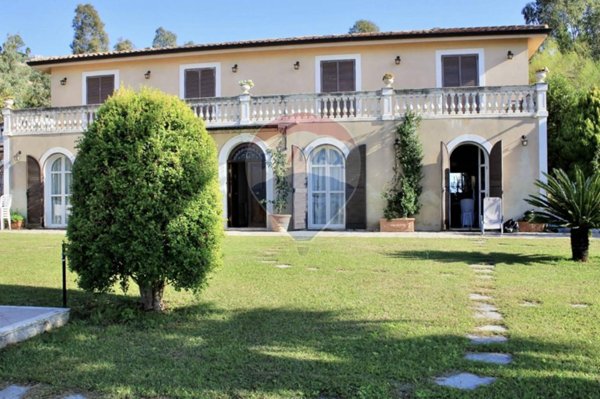 casa indipendente in vendita a Furnari