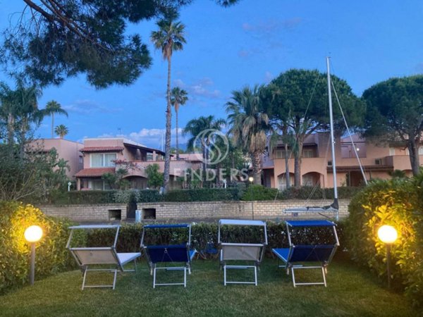 casa indipendente in vendita a Furnari in zona Portorosa