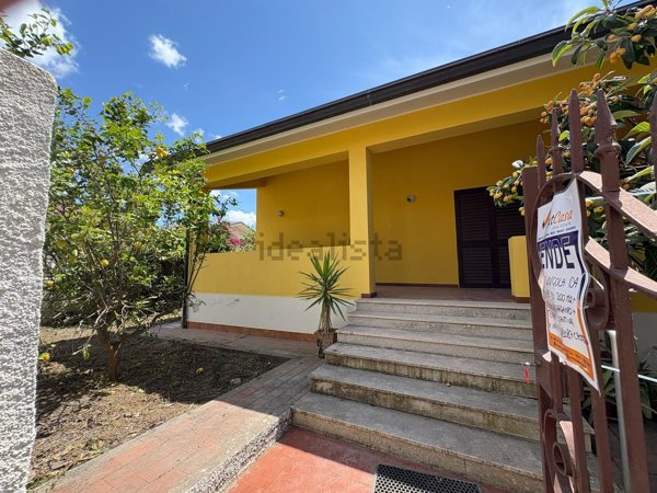 casa indipendente in vendita a Furnari in zona Tonnarella
