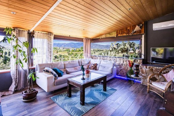 casa indipendente in vendita a Furnari