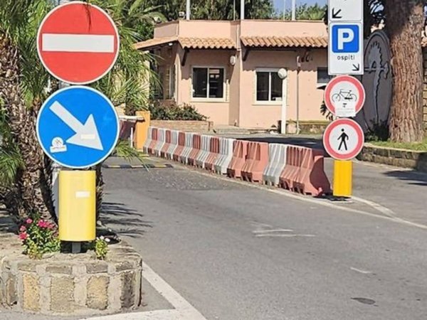 casa indipendente in vendita a Furnari in zona Siena