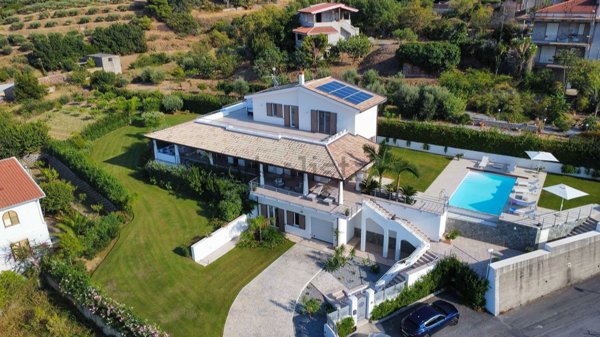 casa indipendente in vendita a Furnari in zona Portorosa