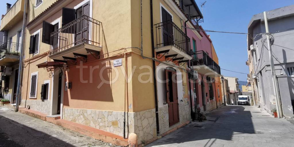 casa indipendente in vendita a Furnari in zona Tonnarella