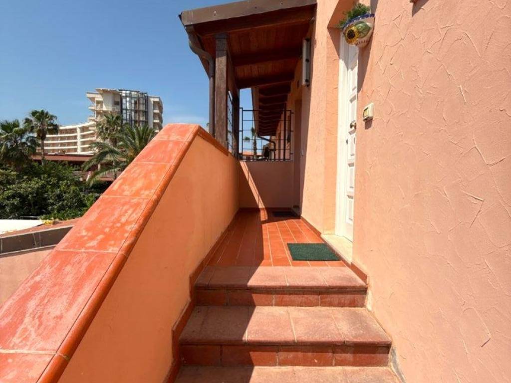 appartamento in vendita a Furnari in zona Portorosa