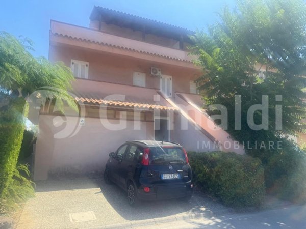appartamento in vendita a Furnari in zona Portorosa
