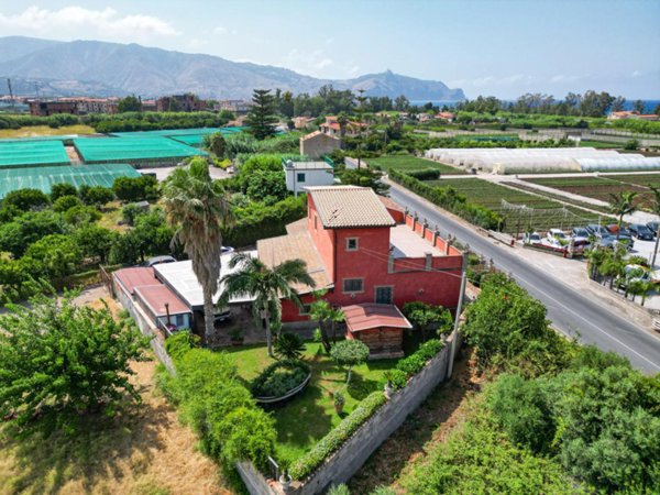 casa indipendente in vendita a Furnari in zona Siena