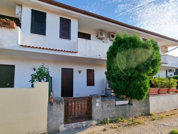 casa indipendente in vendita a Furnari