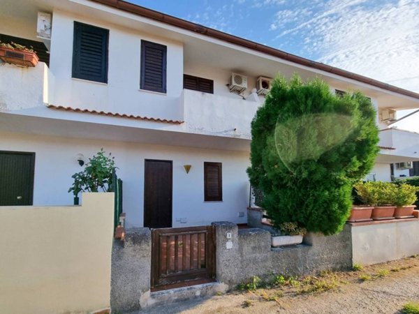 casa indipendente in vendita a Furnari