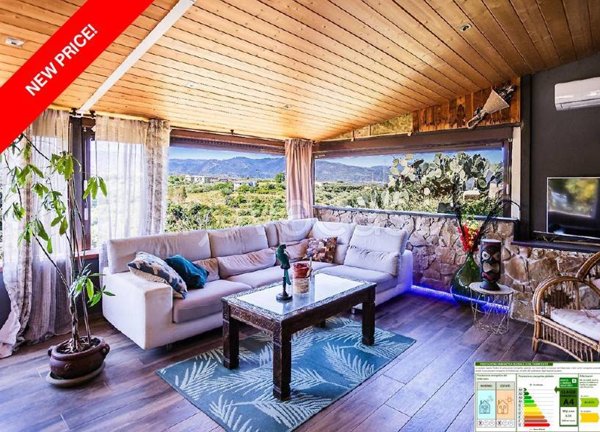 casa indipendente in vendita a Furnari