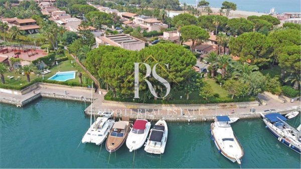 casa indipendente in vendita a Furnari in zona Portorosa