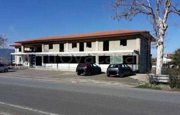 negozio in vendita a Furnari