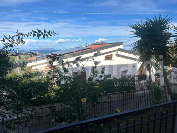 casa indipendente in vendita a Furnari