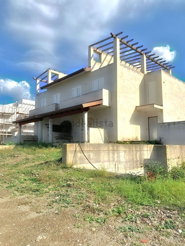 casa indipendente in vendita a Furnari