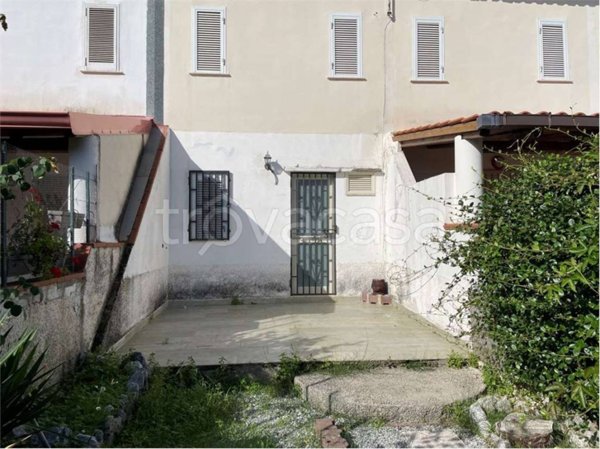 casa indipendente in vendita a Furnari