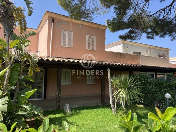 casa indipendente in vendita a Furnari in zona Portorosa