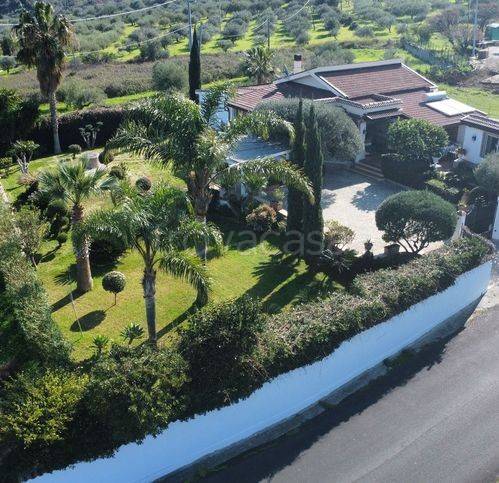 casa indipendente in vendita a Furnari