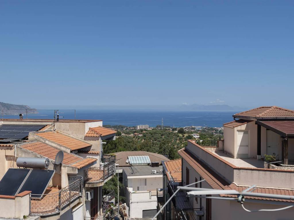 casa indipendente in vendita a Furnari