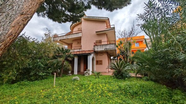 casa indipendente in vendita a Furnari