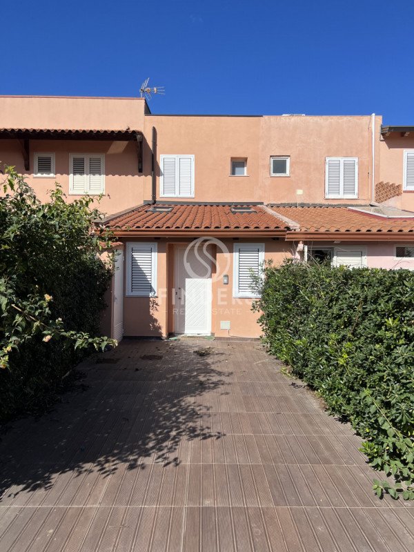 casa semindipendente in vendita a Furnari in zona Portorosa