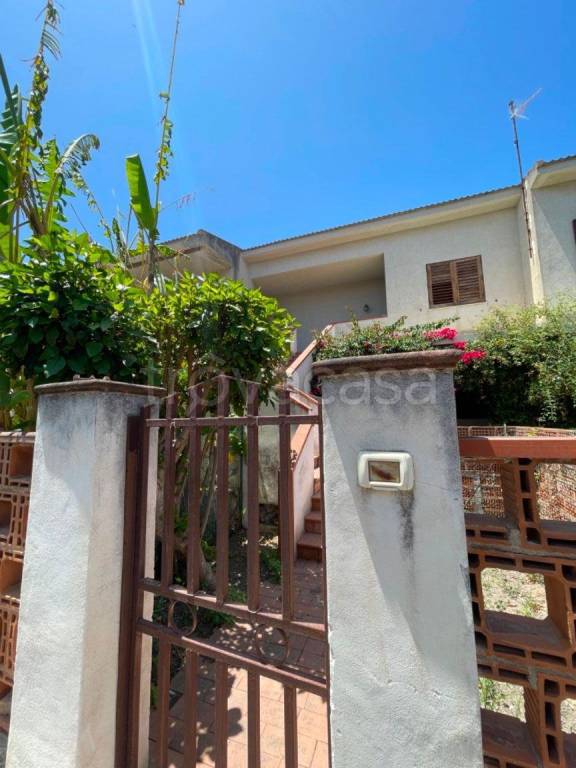 appartamento in vendita a Furnari in zona Siena