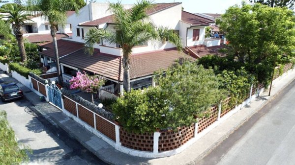 casa indipendente in vendita a Furnari in zona Siena