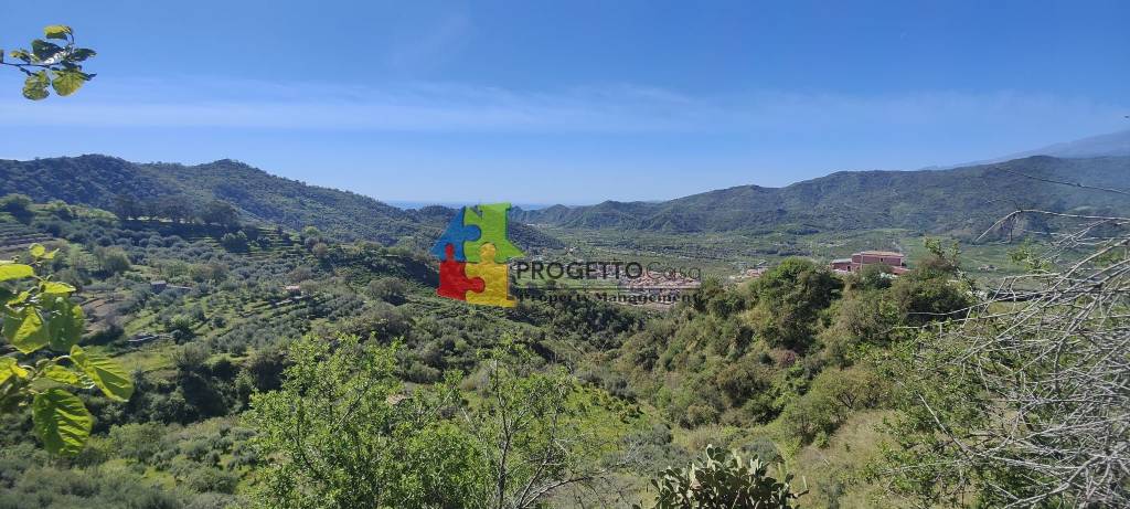 terreno agricolo in vendita a Gaggi in zona Cavallaro