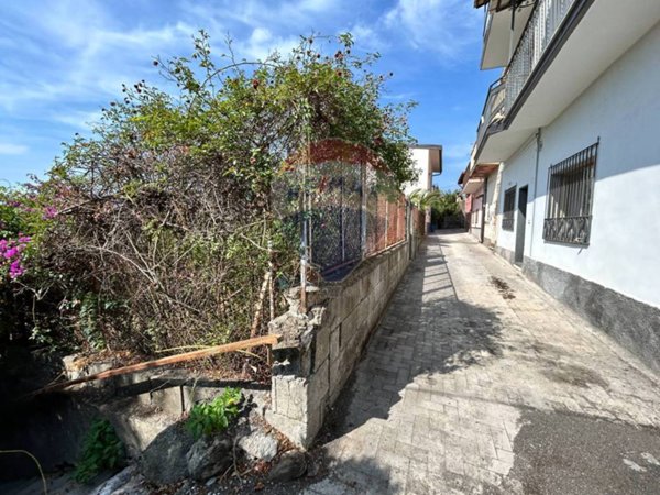 casa indipendente in vendita a Gaggi in zona Cavallaro