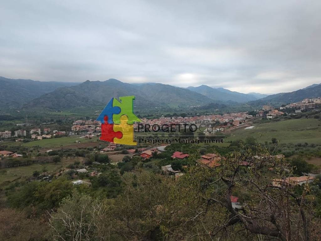 casa indipendente in vendita a Gaggi