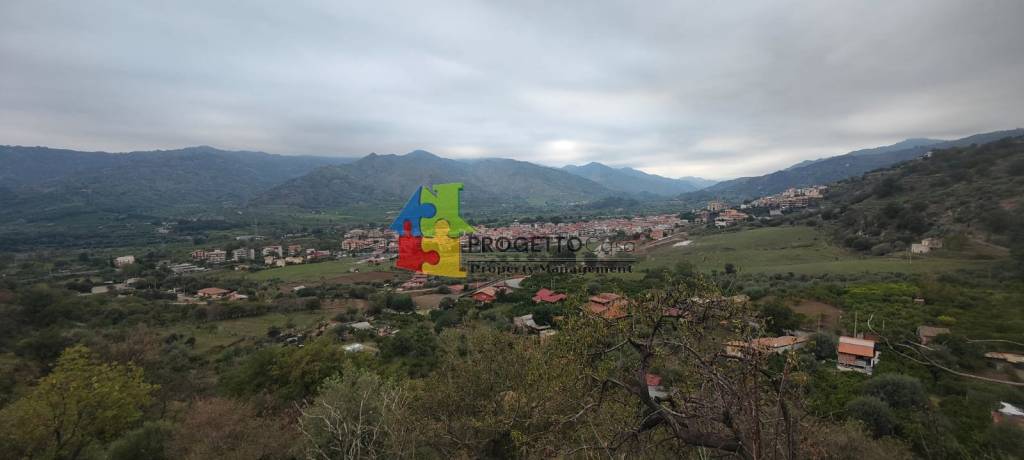 casa indipendente in vendita a Gaggi