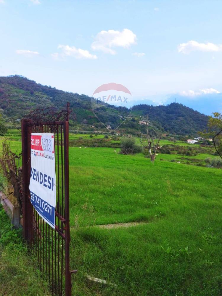 terreno edificabile in vendita a Gaggi