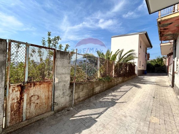 casa indipendente in vendita a Gaggi in zona Cavallaro