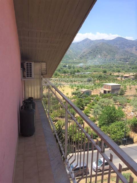 casa indipendente in vendita a Gaggi